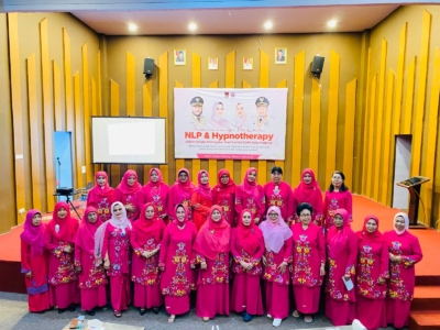 GOW Kota Padang Adakan NLP Dan Hipnoterapi