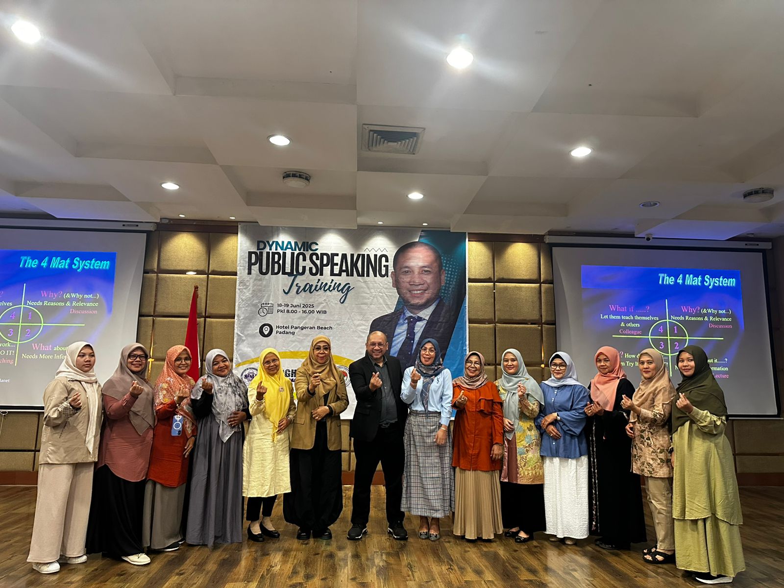 Salah Satu Trainer John Maxwell Team USA Hadir di Padang Berikan Pelatihan