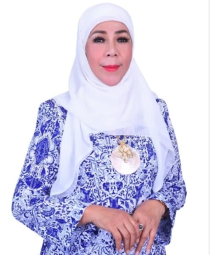 Hj. NURMIDALMI, SE Merajut Persatuan, Membangun IWAPI yang Membanggakan dan Dibanggakan !